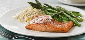 Grilled Salmon with Asparagus: A Delicious and Healthy Recipe Guide