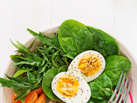 PCOS Food List: 15 Superfoods to Help Balance Hormones