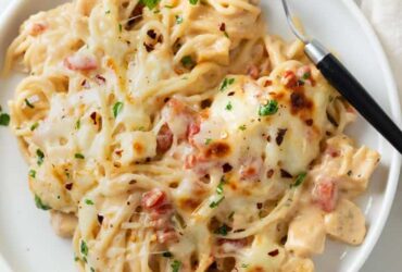 Chicken Spaghetti: A Creamy Delight for Family Dinners