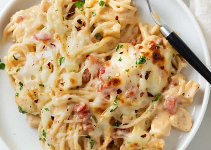 Chicken Spaghetti: A Creamy Delight for Family Dinners