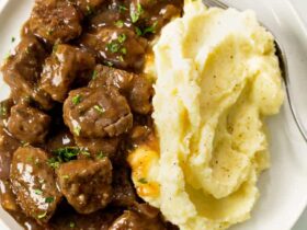 Beef Tips and Gravy: A Comforting Recipe for a Hearty Meal