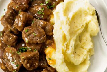 Beef Tips and Gravy: A Comforting Recipe for a Hearty Meal