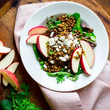 Mixed Greens with Lentils & Sliced Apple Salad